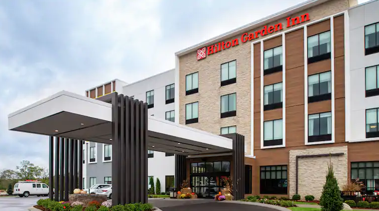 Hilton Garden Inn Exterior